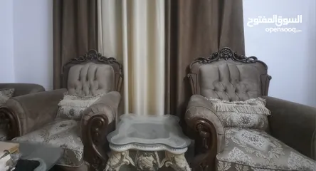  5 كنب مستعمل جديد لم يستخدم حالة اكثر من ممتاز اسفنج ضغط عالي بحالك الوكاله .