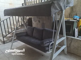  6 مرجوحة خارجية ثلاثية المقاعد – حالة ممتازة  مرجوحة حدائق ثلاثية المقاعد – بحالة ممتازة