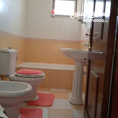  5 شقة  للبيع