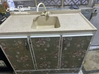  3 كاونتر مع سنك للبيع سعره 450وبي مجال