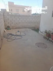  4 شقتين للبيع