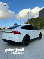  8 Tesla x 2023  D100
