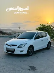  1 هونداي اي ثيرتي