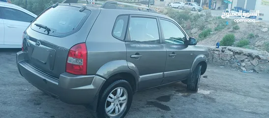  1 تويوتا بحلة جديدة جداً