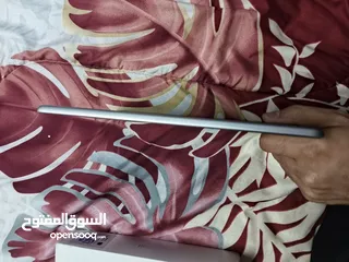  6 ايباد 9 بحالة ممتازة للبيع 155
