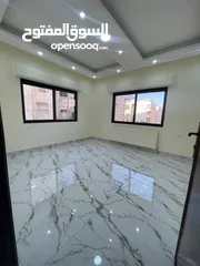  13 شقه فاخره للبيع بسعر حرق في الجندويل 200م طابق أول من المالك مباشره