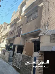  4 بيت كبير مكون من عده شقق للبيع