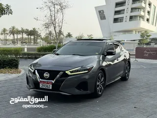  14 Nissan maxima 2019 SL full option