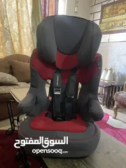  1 كار سيت للسيارة بحاله ممتازة من عمر حديث الولادة العمر ثلاث سنوات صناعة فرنسيه