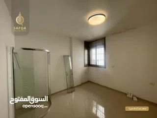  9 شقة بمساحة واسعة للبيع في الطيرة  ,,,  مع امكانية التأجير