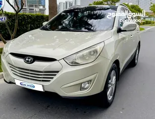  1 HYUNDAI TUCSON FULL OPTION 4-WD WITH SUNROOF SINGLE OWNER CAR FOR SALE