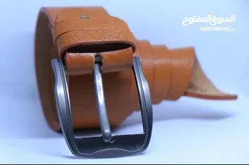  4 حزامات جلد طبيعي  صناعة مصرية  اصلي مكفول . ومتوفر صناعة تركية جميع القياسات متوفرة داخل معرضنا بوسط