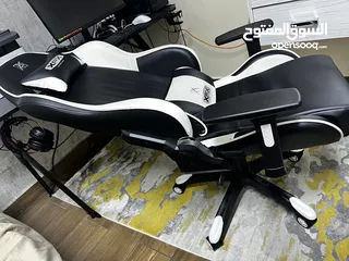  3 Gaming chair كرسي العاب Xfx gtr400 White   model بسعر حرق جدًا
