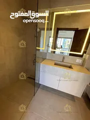  3 عرض فاخر --- جديد لم يسكن ----