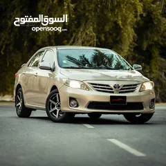  1 TOYOTA COROLLA XLI Excellent Condition Gold 2013