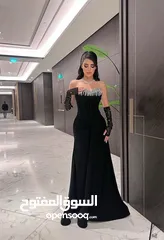  2 فستان اسود فخم مرصع بالخرز الفضي مع كفوف سوداء للسهرات والأعراس للبيع  او للإيجار بسعر مناسب