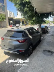  4 Kia Stonic 2023 للبيع نقداً