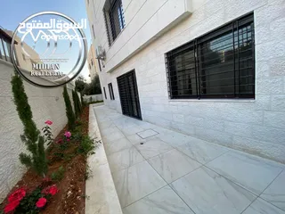  21 شقق ارضية و أخير مع روف جديدة للبيع ضاحية الامير راشد مساحات 175م  & 200م مع تراسات بسعر مميز جداً