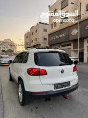  6 فوكس فاجن تيجوان 2012 بنزين متور 2000 تيربو 4x4 فتحة سقف بانوراما فرش بني مميز عداد قليل فحص ممتاز