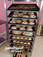  6 مخبز للبيع رخصه حره قابله للتطوير