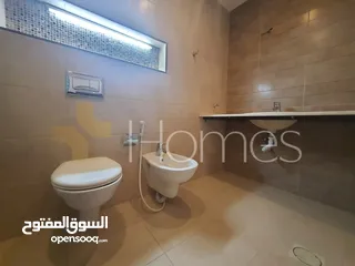  22 شقة باطلالة عالية للبيع في رجم عميش بمساحة بناء 270م