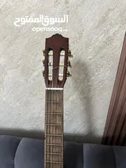  5 guitar classical yamaha c70 جيتار كلاسيكال    نوع ياماها احترافي شبه جديد مع اوتارو الاصلية