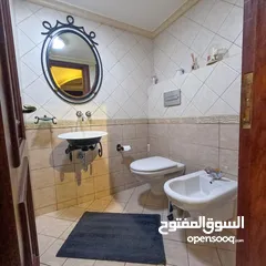  2 فيلا مميزة للبيع عبدون