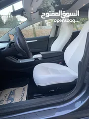  18 Tesla Model 3  موديل 2023 جمرك جديد  فحص أوتوسكور B+ بدفعة لا تقل عن 10 الاف دينار