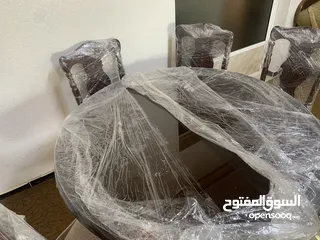  1 طاولة سفرة