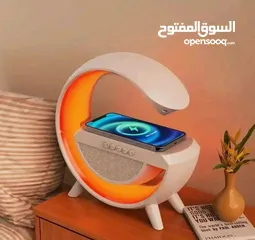  9 سماعة LED لاسلكية مع شاحن مدمج