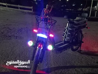  4 دراجة كهربائية بحالة الوكالة