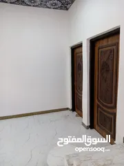  13 قطع وبيوت للبيع