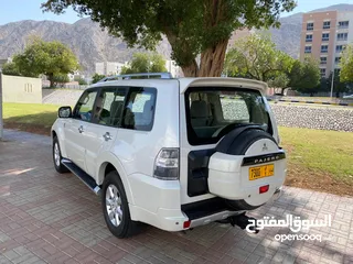  6 Mitsubishi Pajero GLS 2012 Oman vehicle For sale