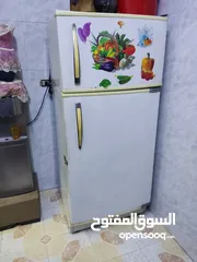  1 ثلاجه بحاله ممتازه