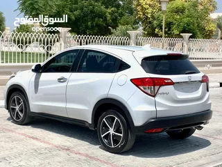  8 Honda HR-V 2021 GCC، 1.8L ,Free accident ,Original paint