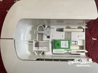  4 ماكينة خياطة وتطريز Juki HZL-010 الكتروني