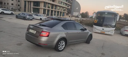  12 سكودا اوكتافيا بنوراما بحالة الشركة  اتومتيك ماتور (1400بنزين )2018
