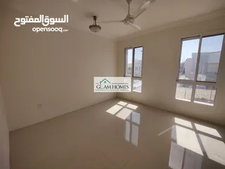  6 4 Bedrooms Villa for Rent in Al Hail REF:626H