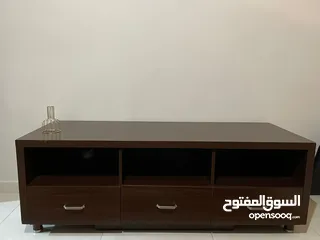  4 طاولة تلفزيون خشب من هوم سنتر