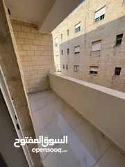  11 لقطه ضاحية الرشيد 160م طابق أول بسعر مغري جدااا من المالك مباشرة مجدده بالكامل