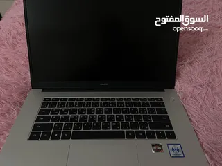 1 لابتوب هواوي Huawei Matebook D15 بحالة ممتازة