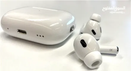  1 Airpods pro 2 c