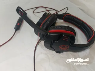  1 سماعه جيمنج فقط بي 5دنانير شامل التوصيل لجميع انحاء المملكه الاردنيه الهاشميه القطعه الأخيرة.