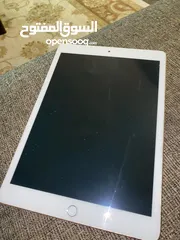  4 ايباد 8 32 GB بحالة ممتازة ipad 8