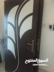  2 أبواب خشب للبيع