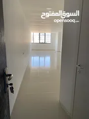  16 مكتبين جنب بعض 53 م و 61م