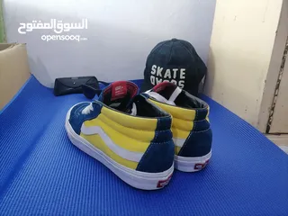  2 original from America bold steps   sale vans sk8-mid اصلي غير قابل   التفاوض  stylish