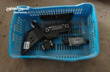  3 متوفر قطع غيار للفورد سي ماكس