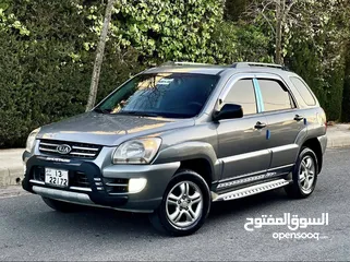  1 كيا سبورتج 2005 للبيع ب5500 قابل للتفاوض بشكل بسيط.