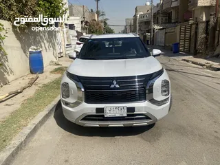  1 ميتسوبيشي اوتلاندر  (SUV ) موديل 2023  (F28) اعلى فئة